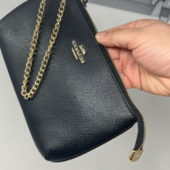 Coach Wristlet Pebbled Leather - Picture 7 of 10